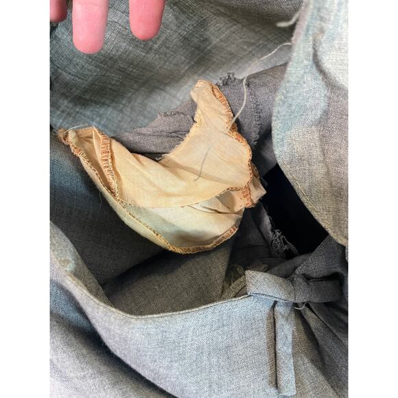 1950s Gray Wiggle Dress by Roseweb NY – Vintage Sheath with Side Zip - Picture 8 of 14